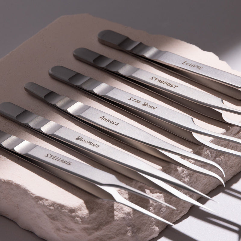 Blooming Straight Isolation Tweezer – Classic Lash Tool | Curacoro