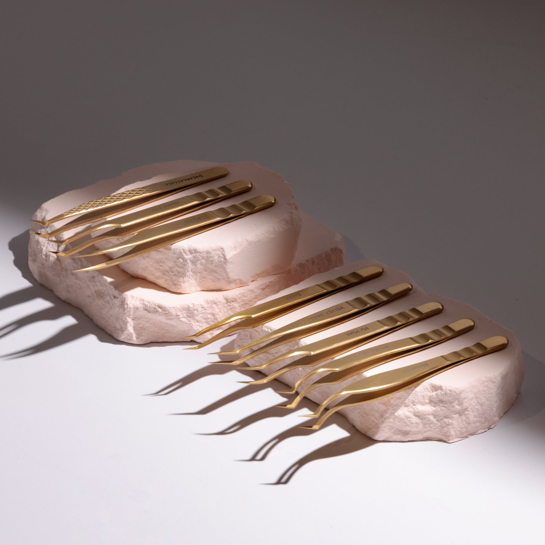 Velvet Skies Tweezer