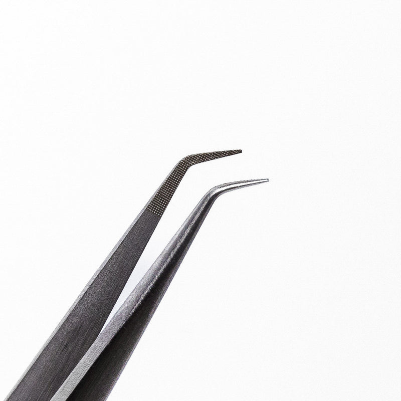 Curacoro Lash Extension Tweezer Silver style close up.