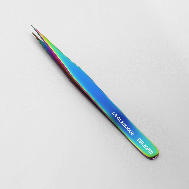 La Classique Tweezer Galaxy over a white background. 